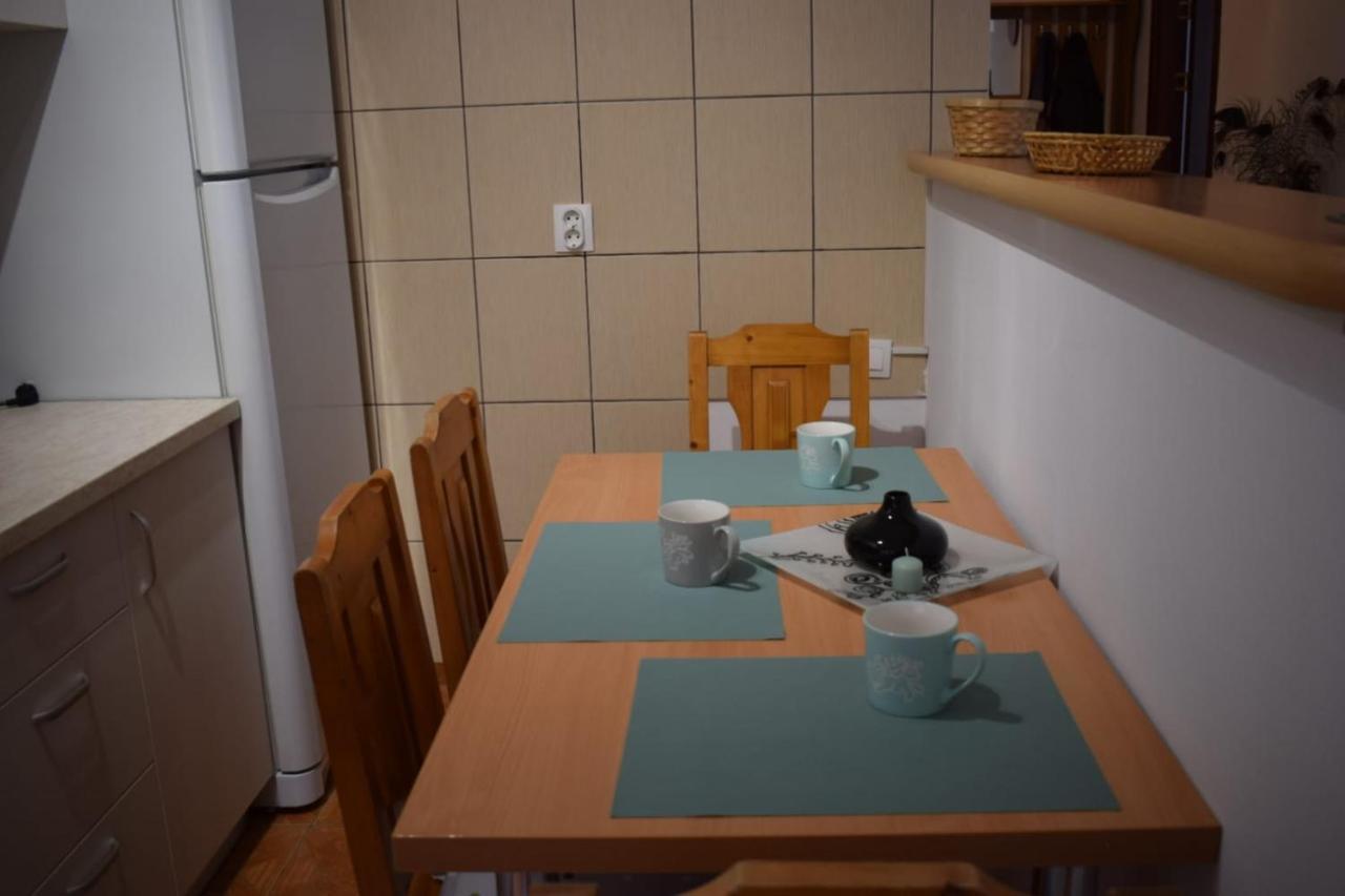 Apartament Trei Stejari Lägenhet Sibiu Exteriör bild